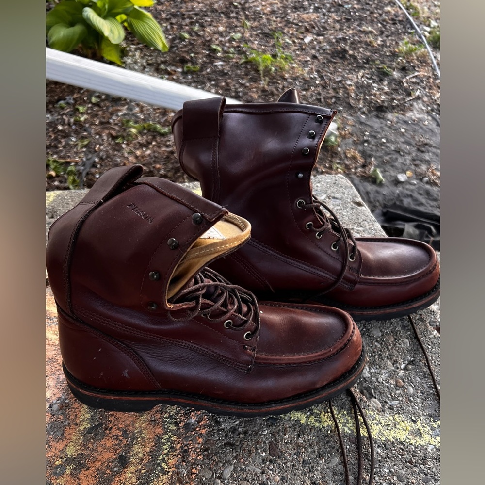 Filson size 11.